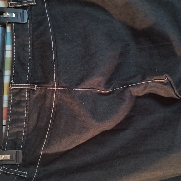 Kenneth Cole New York Petite, black lightweight denim trouser - Picture 4 of 11